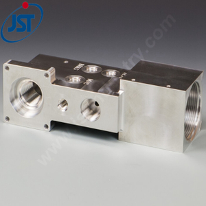 Piezas de repuesto de aluminio anodizado de mecanizado CNC personalizado de precisión xl